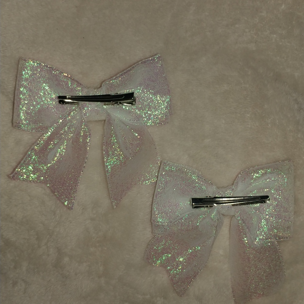 Handmade Mini Bows - Picture 2 of 2